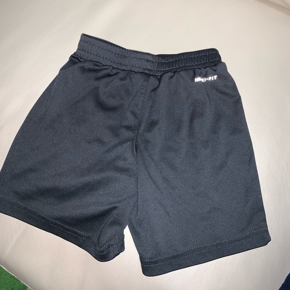 Sold - Picture 4 of 5